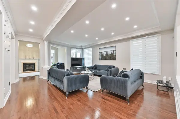 170 Ascalon DR, Vaughan, ON L6A 0M8