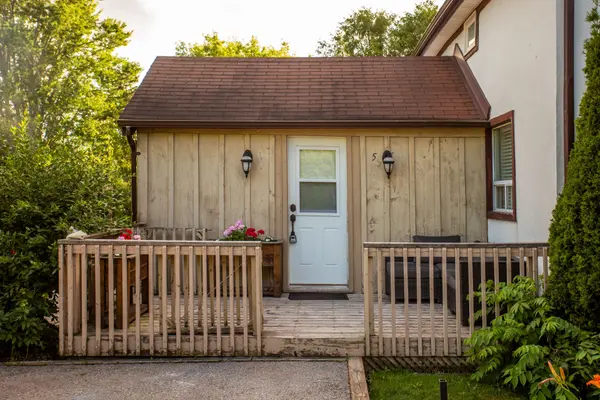 5 East John ST N, Innisfil, ON L0L 1L0