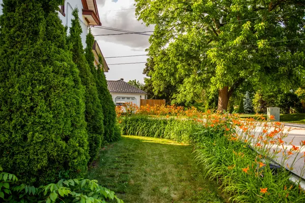 5 East John ST N, Innisfil, ON L0L 1L0