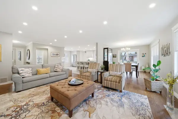 2 Lavender CT, Ramara, ON L0K 1B0