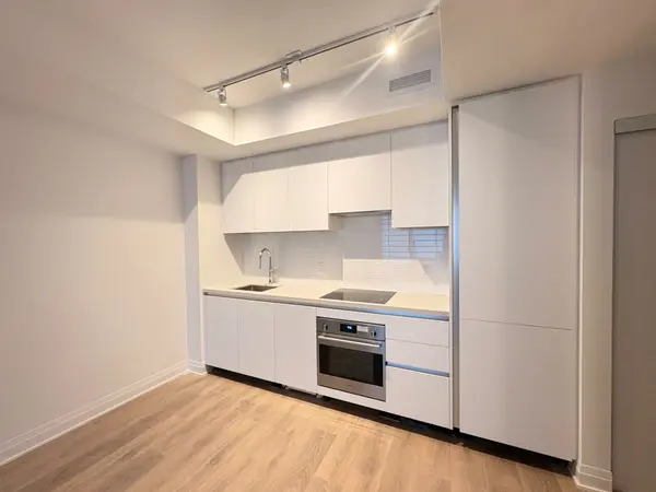 4015 The Exchange N/A #2705, Mississauga, ON L5B 0N9