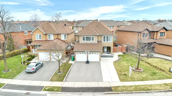 87 Softneedle AVE, Brampton, ON L6R 1L2