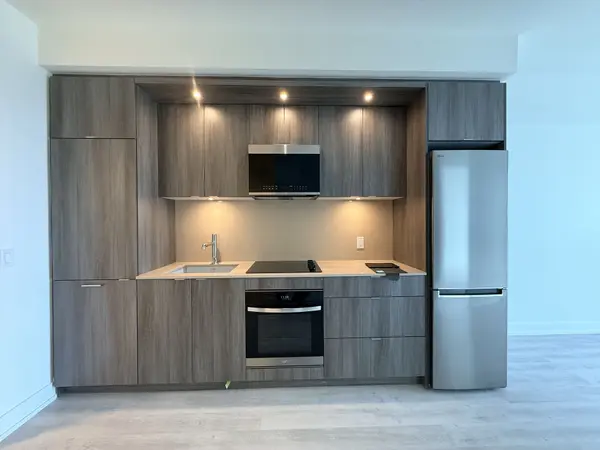 60 Central Park Roadway N/A #2208, Toronto W08, ON M9A 0E6