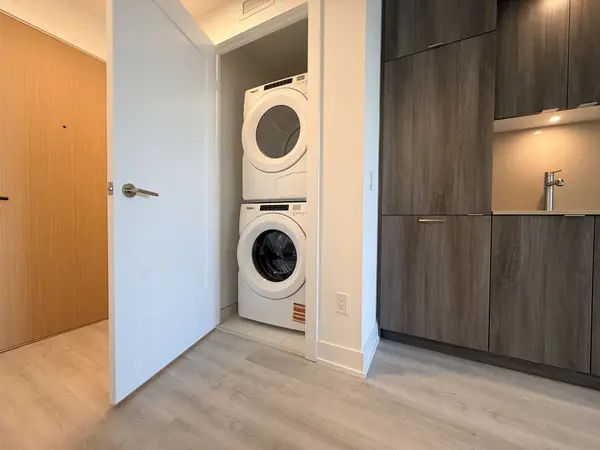 60 Central Park Roadway N/A #2208, Toronto W08, ON M9A 0E6