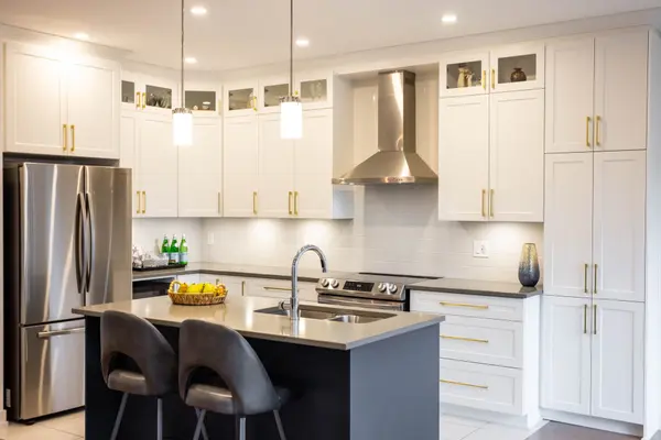 6487 Renaud RD, Orleans - Convent Glen And Area, ON K1W 0R8