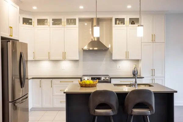 6487 Renaud RD, Orleans - Convent Glen And Area, ON K1W 0R8