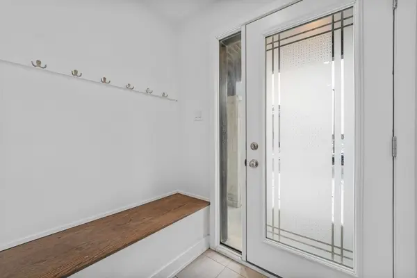 556 Tahoe HTS, Leitrim, ON K1T 0X5