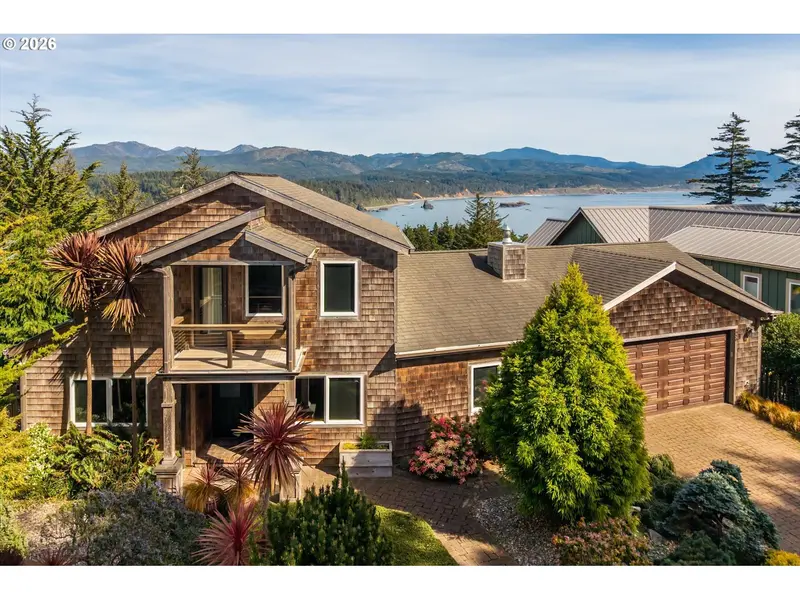 650 BOOT HILL RD, Port Orford, OR 97465