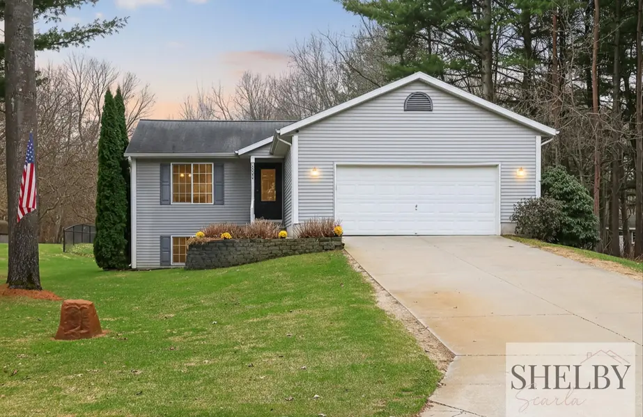 12294 Holmden DR NE, Oakfield Twp, MI 49341