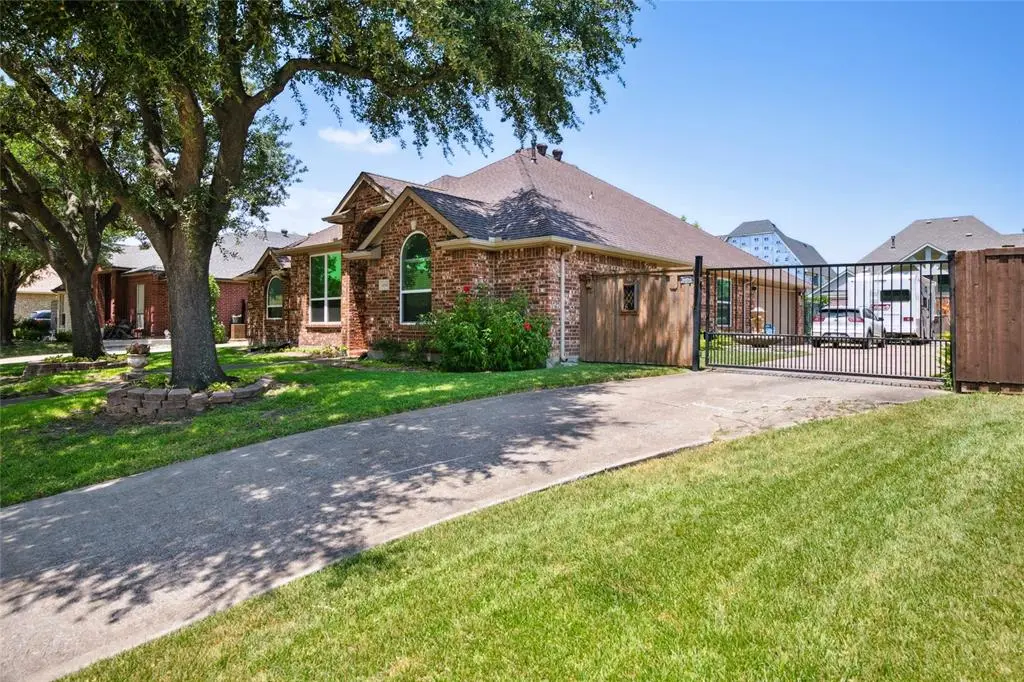 8301 Martha Lane, Rowlett, TX 75088