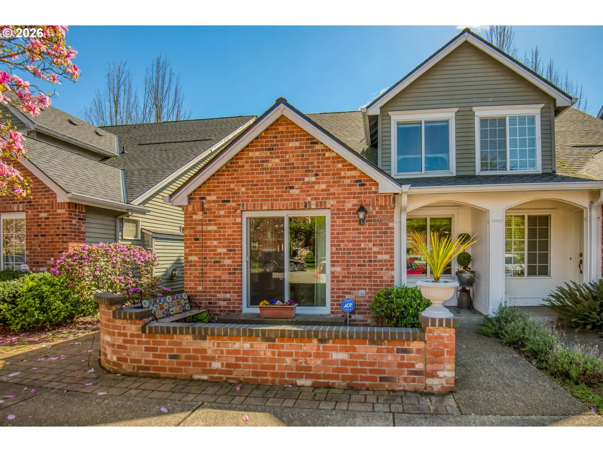 1620 NE GLISAN ST, Portland, OR 97232