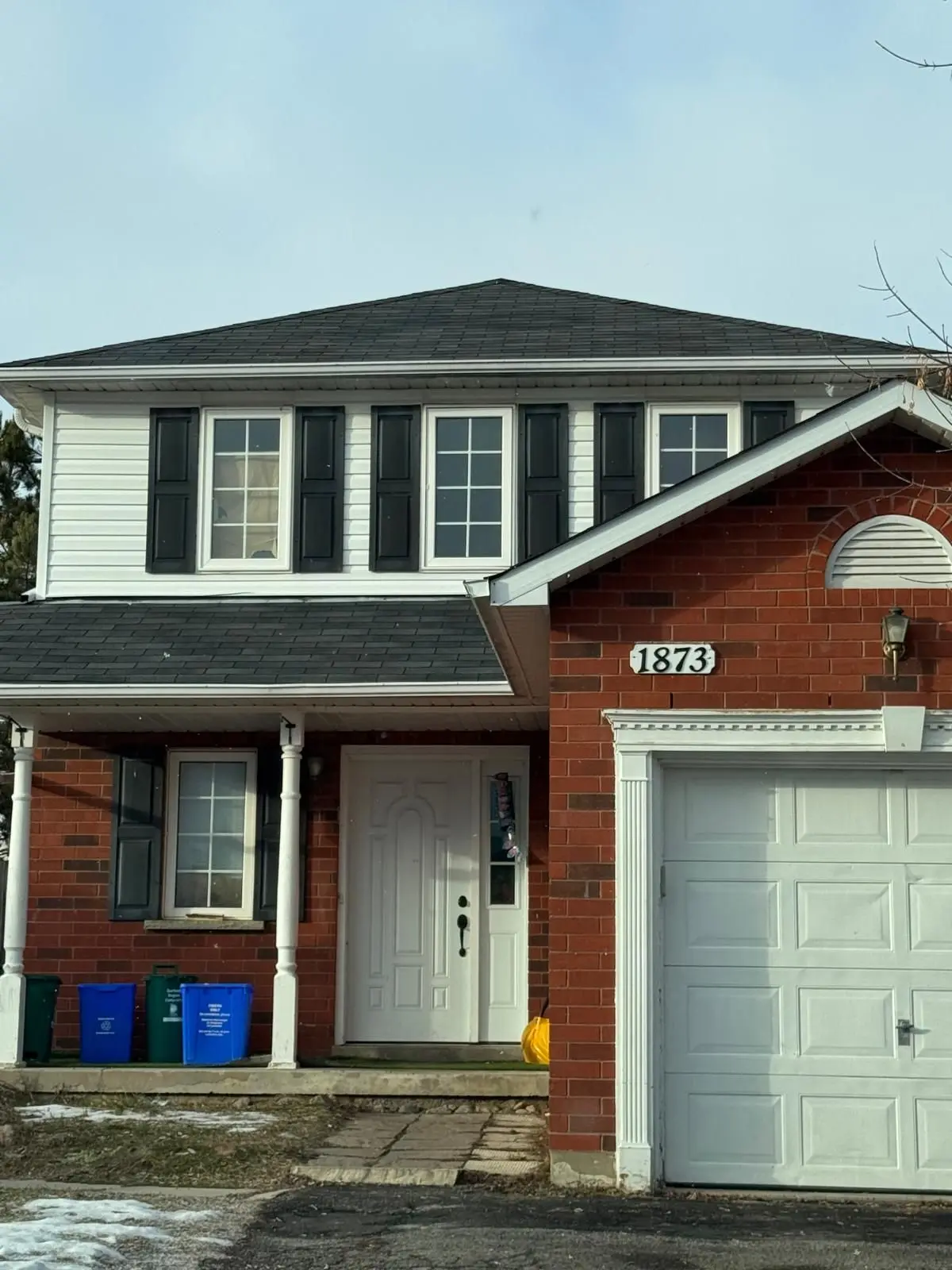 1873 Dalhousie CRES, Oshawa, ON L1G 8C4