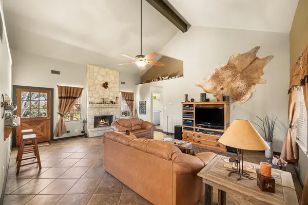 26371 Dull Knife Trail, San Antonio, TX 78255