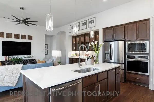 7808 Pondview Lane, Fort Worth, TX 76123