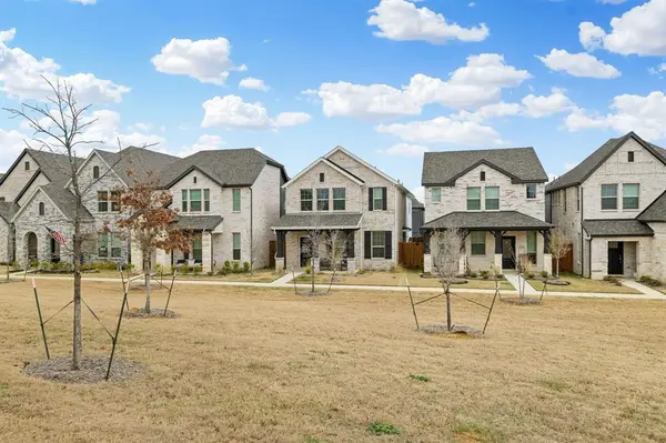 2724 Big Bend Mews, Corinth, TX 76210