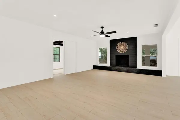 439 N Lonestar Lane, Hideaway, TX 75771