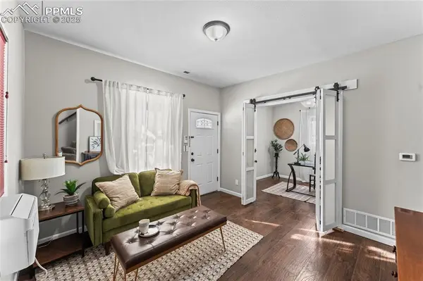 322 Nichols CT, Colorado Springs, CO 80905