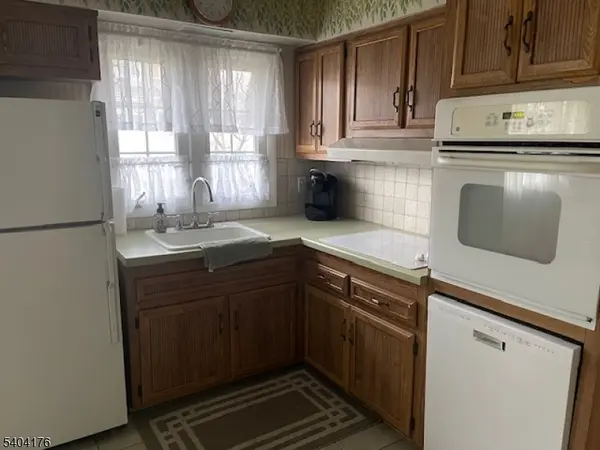 339 Boyle Ave, Totowa Boro, NJ 07512