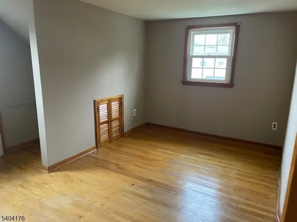 339 Boyle Ave, Totowa Boro, NJ 07512