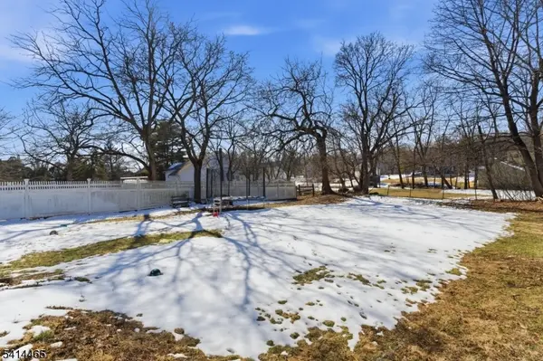 52 Park Ave, Flemington Boro, NJ 08822