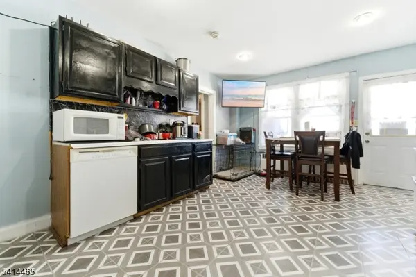 52 Park Ave, Flemington Boro, NJ 08822