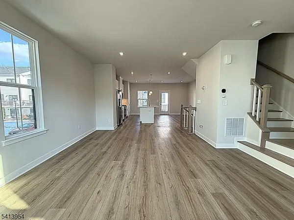 106 E Stiger St, Hackettstown Town, NJ 07840