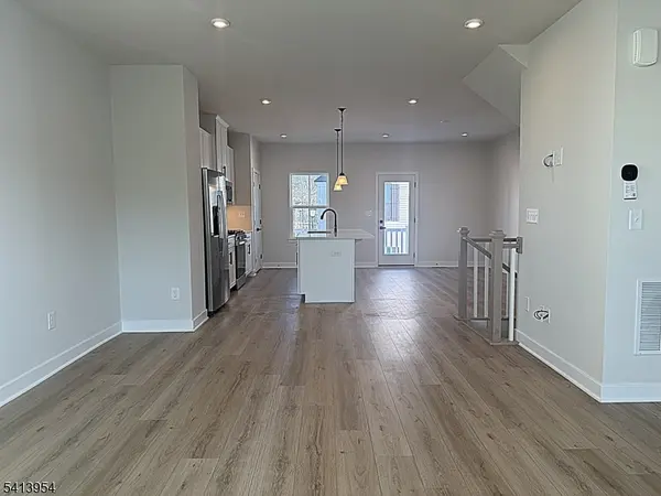 106 E Stiger St, Hackettstown Town, NJ 07840