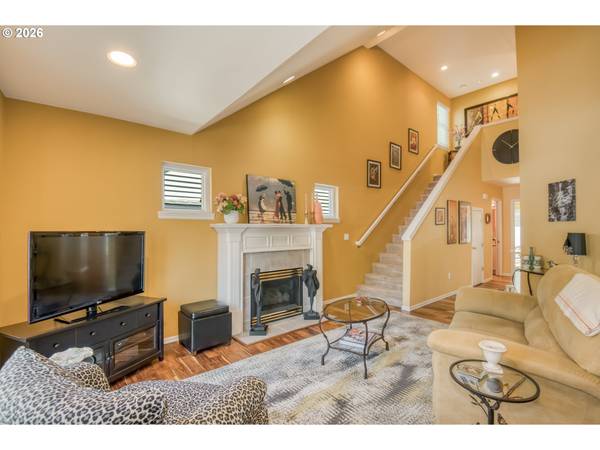 1620 NE GLISAN ST, Portland, OR 97232