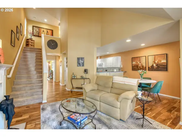 1620 NE GLISAN ST, Portland, OR 97232