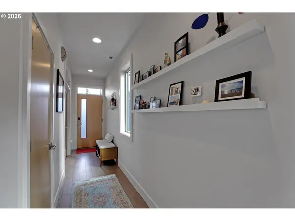 3121 SE 6TH AVE, Portland, OR 97202