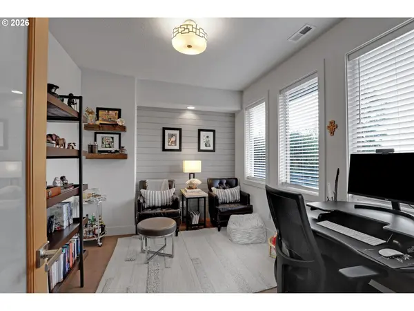 3121 SE 6TH AVE, Portland, OR 97202