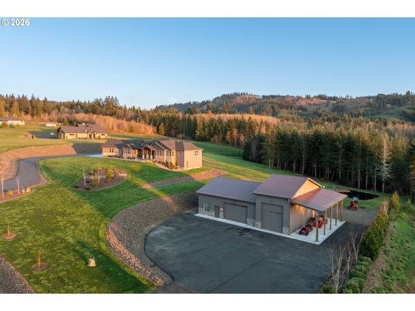 300 CROSS CREEK RD, Kelso, WA 98626