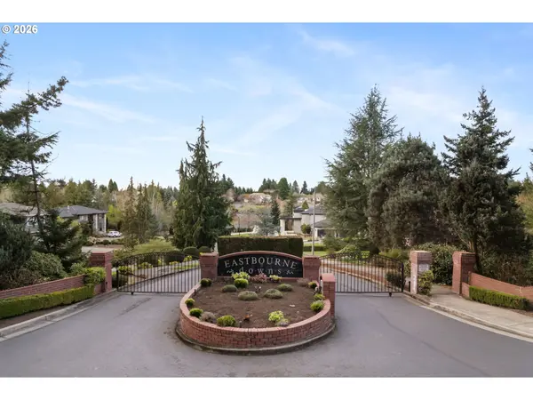 11830 SE EASTBOURNE LN, Happy Valley, OR 97086