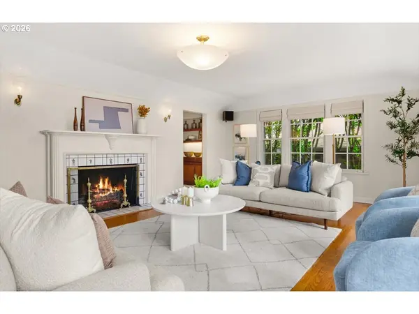 4317 SW BERNARD DR, Portland, OR 97239