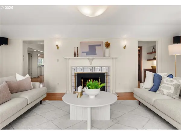 4317 SW BERNARD DR, Portland, OR 97239