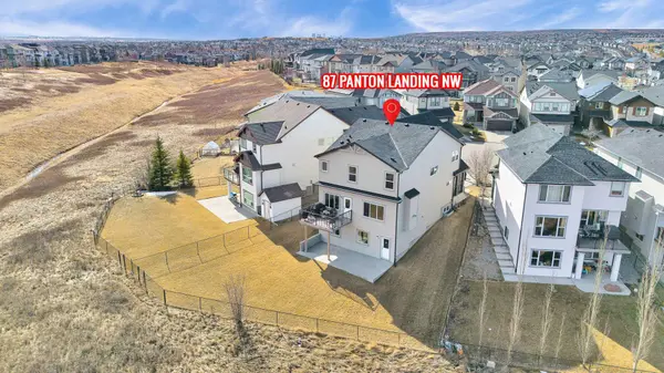 87 Panton LNDG NW, Calgary, AB T3K 0W4