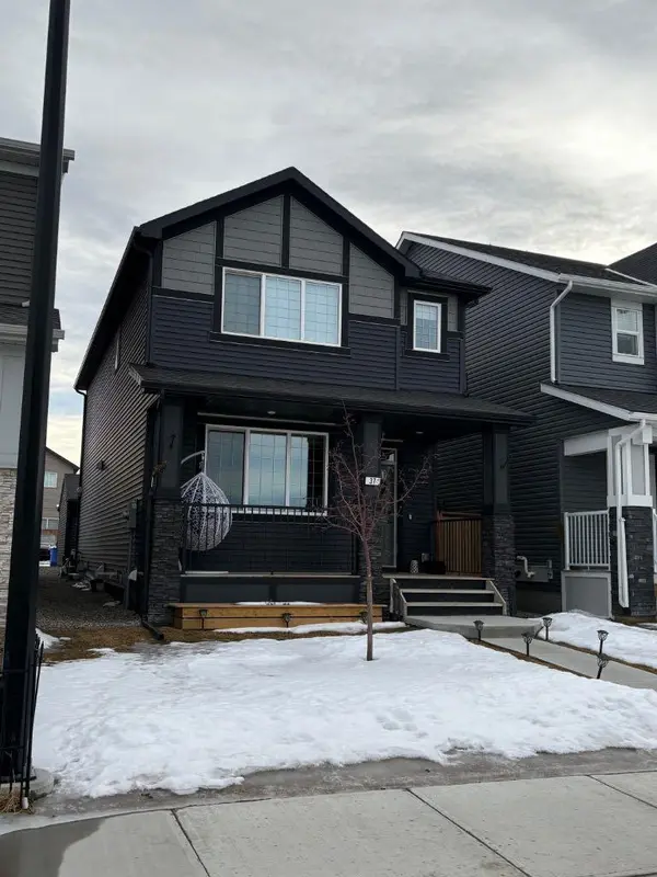 37 Legacy Glen PT SE, Calgary, AB T2X 4T2