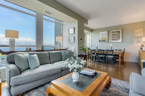 628 Fleet ST #2704, Toronto C01, ON M5V 1A8