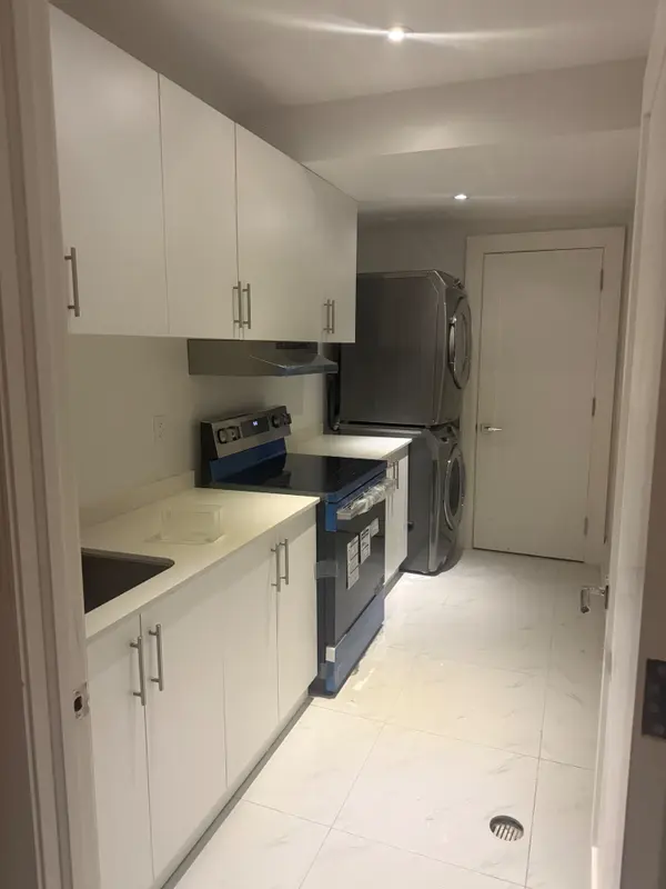 282 Mckee AVE #Bsmt, Toronto C14, ON M2N 4E3