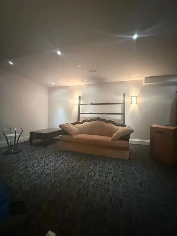 282 Mckee AVE #Bsmt, Toronto C14, ON M2N 4E3