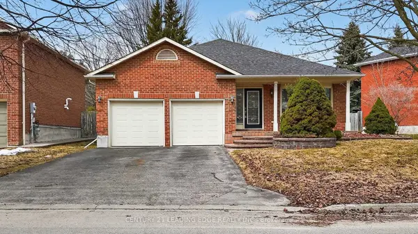 14 Valleycrest DR, Clarington, ON L1E 1J1
