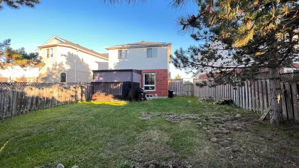 1873 Dalhousie CRES, Oshawa, ON L1G 8C4