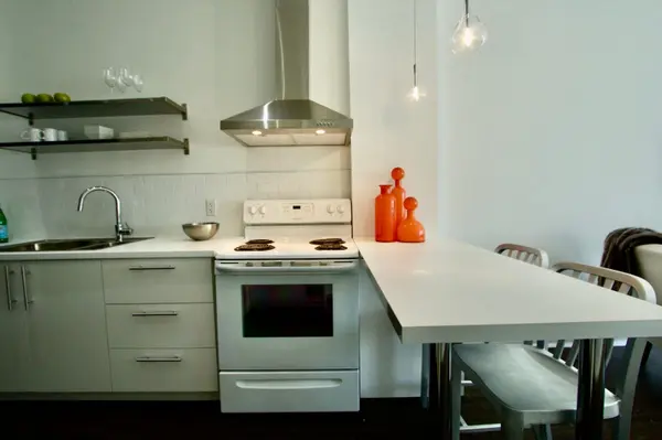 866 Broadview AVE #1, Toronto E03, ON M4K 2R1