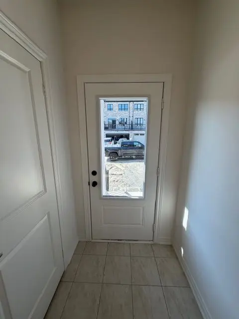 2906 Peter Matthews DR, Pickering, ON L1V 2P8