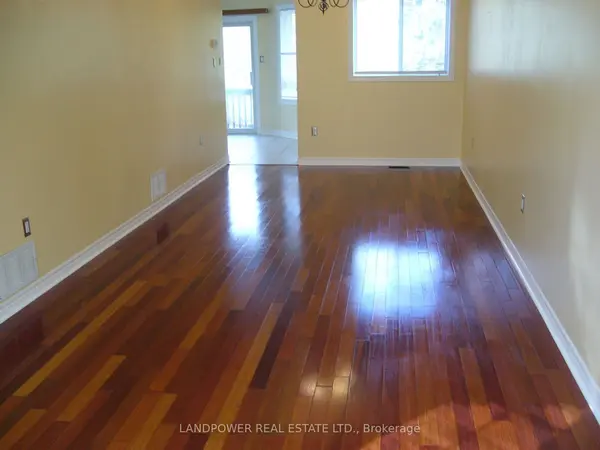 36 Amberview DR, Georgina, ON L4P 3X8