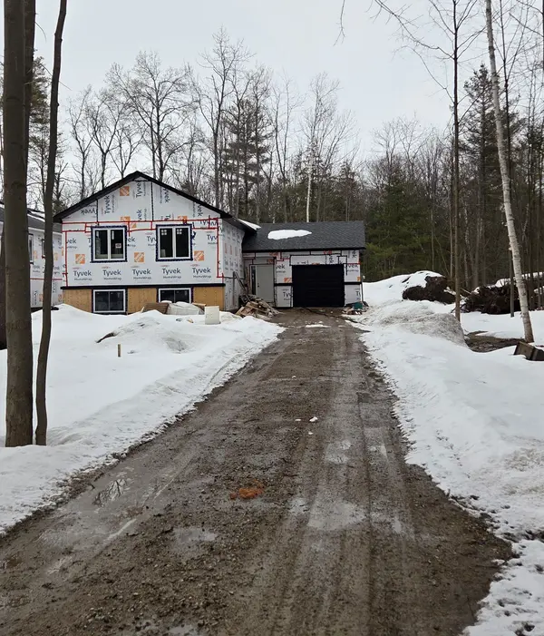 3183 Cove AVE, Innisfil, ON L9S 2K7