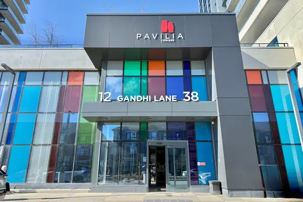 12 Gandhi LN #1202, Markham, ON L3T 0G8