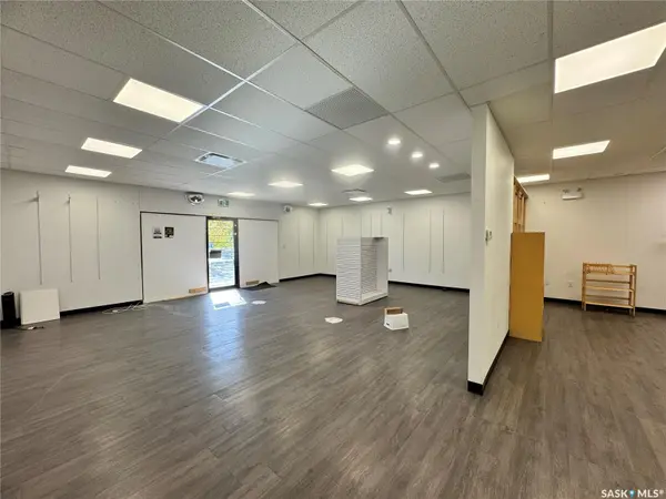 708 Victoria AVENUE #A, Regina, SK S4N 0R3