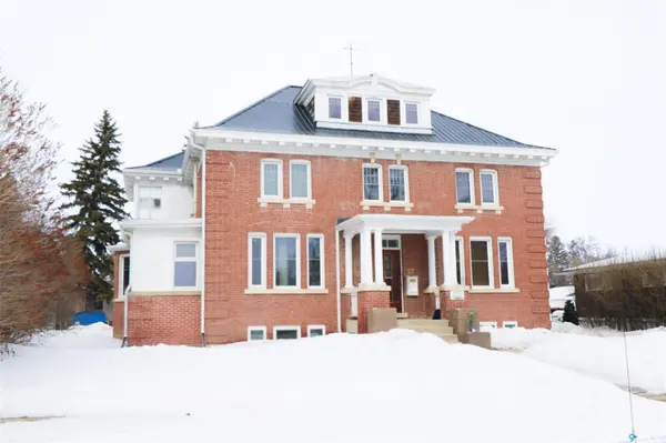 27 Dunlop STREET E, Yorkton, SK S3N 0B1