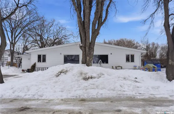 33 Antrim STREET, Lanigan, SK S0K 2M0